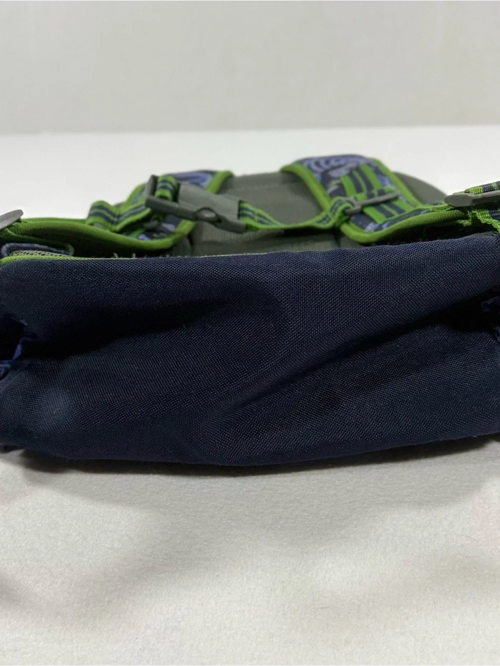 Pottery Barn Kids Mackenzie Navy And Green Dinosaur Bones Backpack Size Small